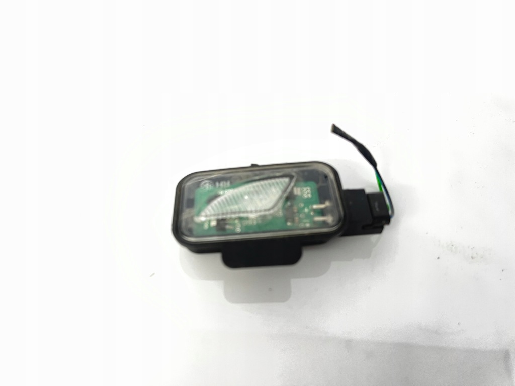 фото №1, Vw passat b8 лампа освещение зеркало правое 3g0945292a