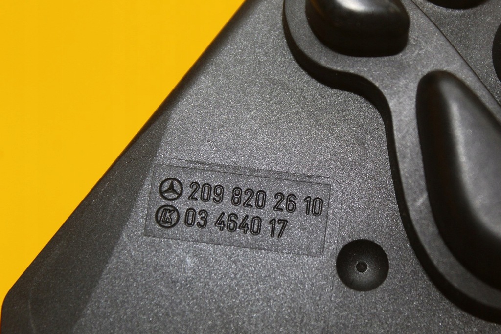 фото №7, Перемикач панель сидіння правий перед mercedes w209 w203 clk 2098202610