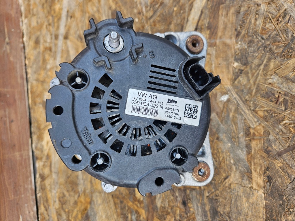 Генератор vw volkswagen 059903023n Оригинал
