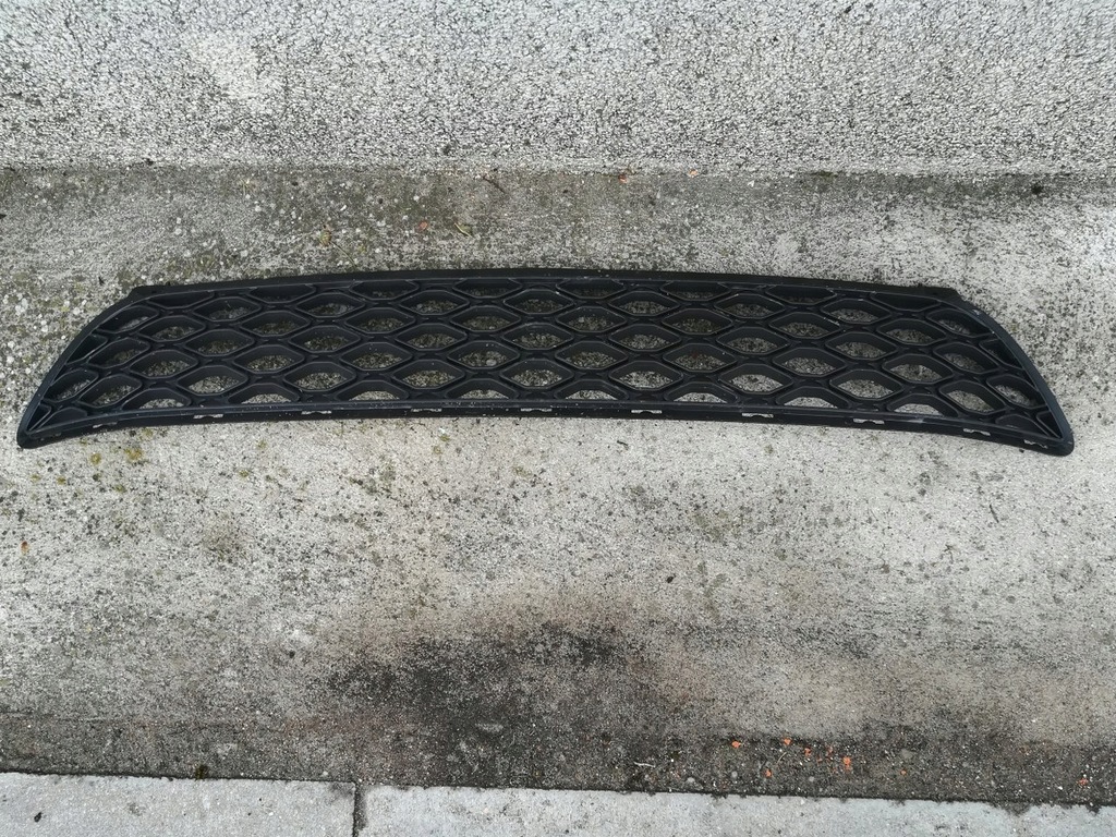 фото №1, Kia rio ii 2 решётка бампера передний оригинал