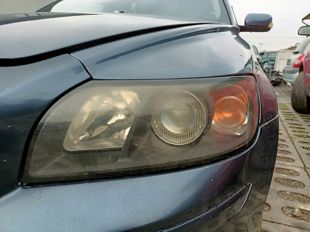 фото №1, Лампа ліва перед volvo v50 30698879 eu