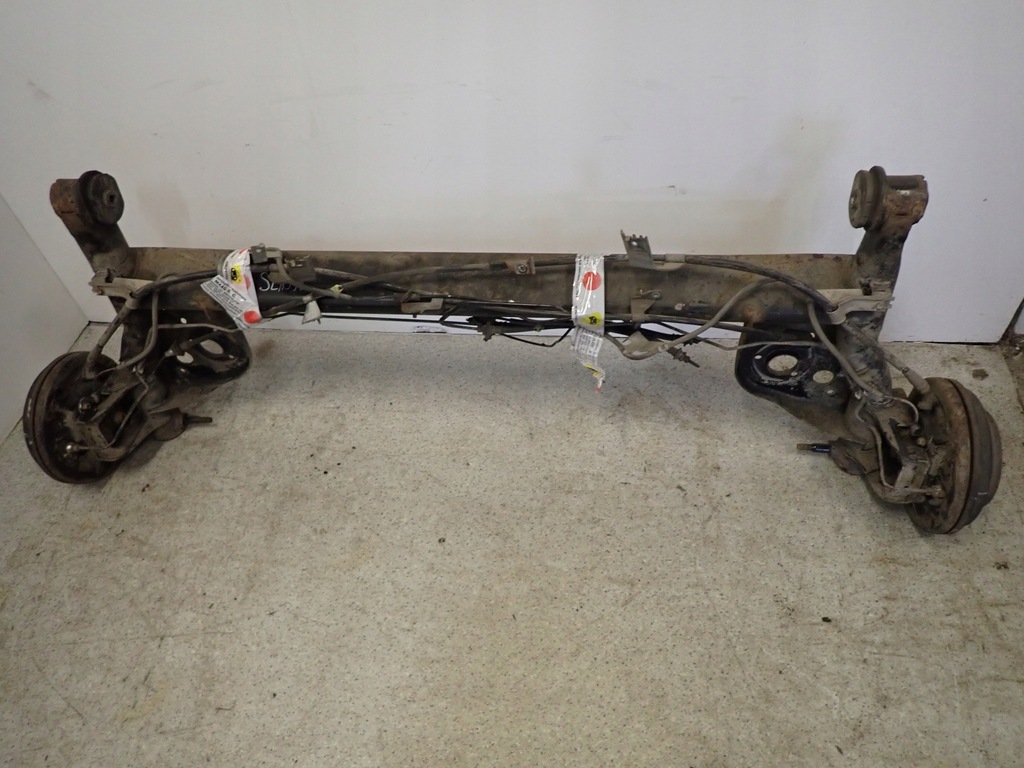 фото №1, Suzuki splash 09- балка подвеска задняя