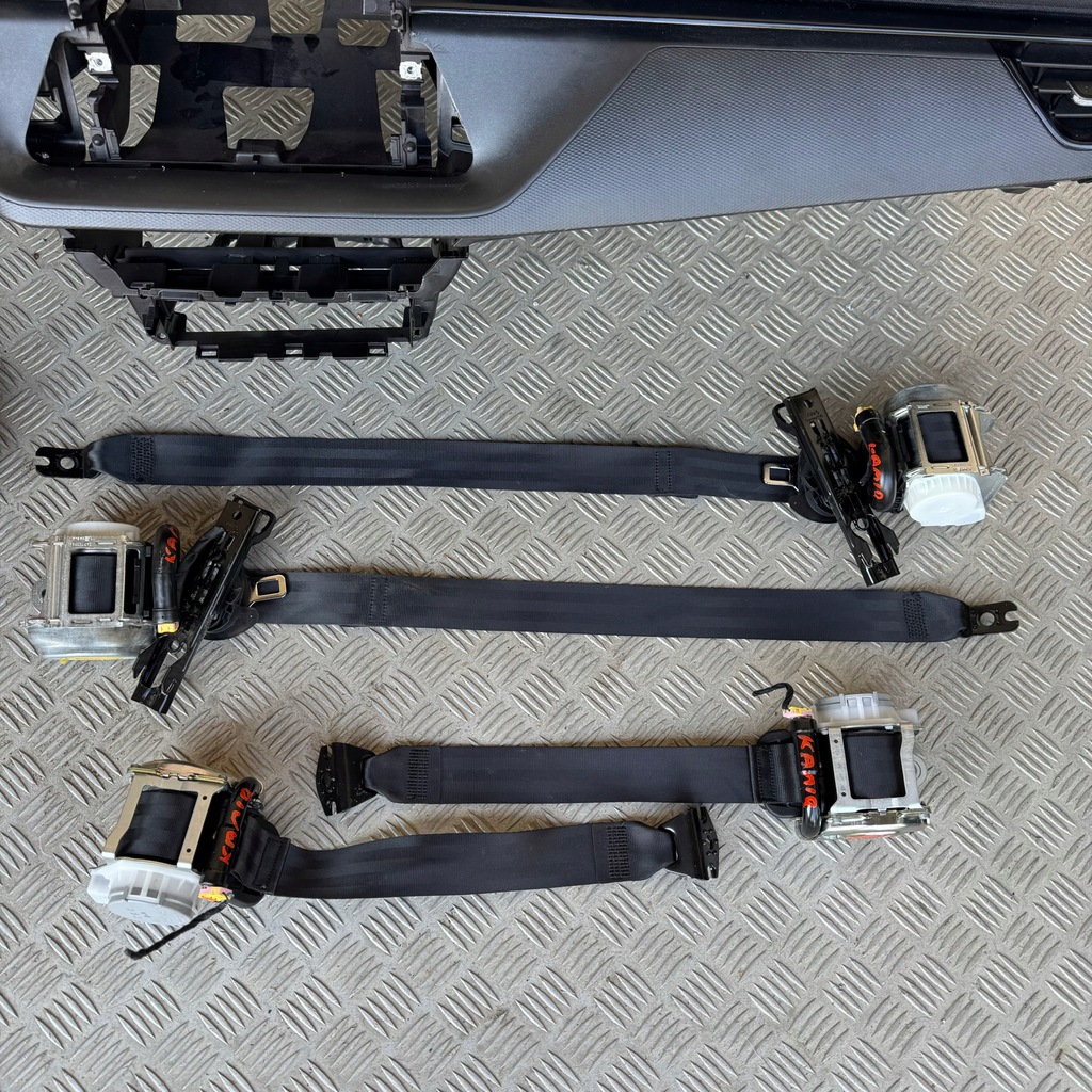 фото №5, Приборная панель комплектная подушка безопасности консоль ремни приборная панель skoda kamiq 2021 rok