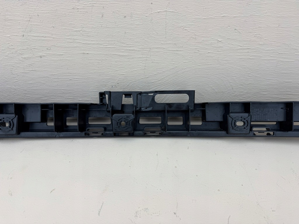 фото №13, Skoda kodiaq 20r- напрямна бампера середній задня 565807863a