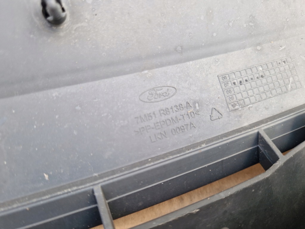 Решітка радіатора решітка радіатора бампера радіатора ford c-max i mk1 2.0 b Недорого