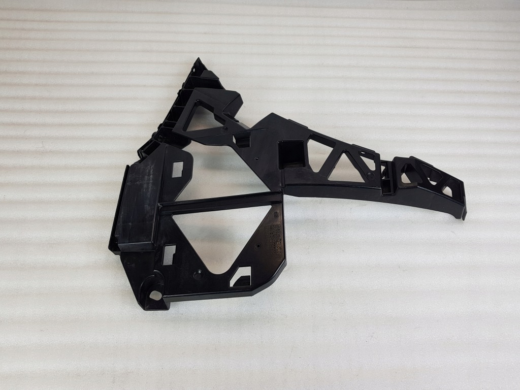 фото №1, Mercedes ml w166 направляющая бампера правый задняя a166