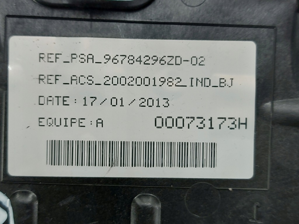 Купить Citroen ds4 13r направляющая защита солнцезащитных 96784296zd