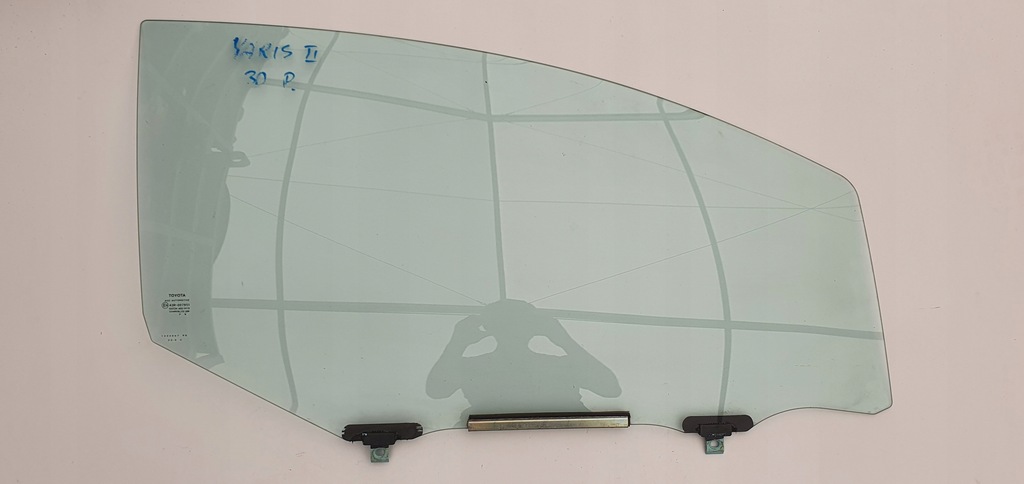 фото №1, Стекло дверь правая yaris ii 2009 3 дверь
