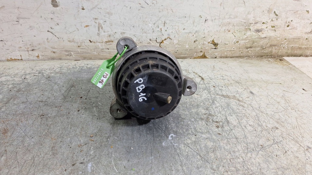 фото №6, Подушка двигатель правая 6868302 bmw seria 5 f07 f10 f11 2.0d