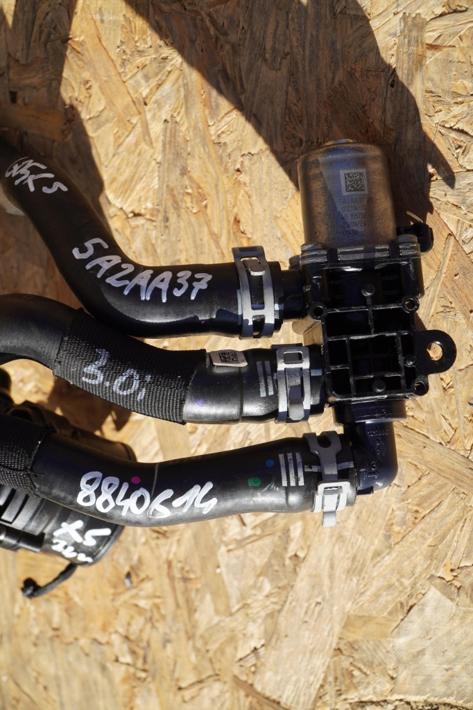 Дополнительная помпа воды 8840614 электроклапан 5a2aa37 bmw x5 g05 3.0i 24r lci Недорого