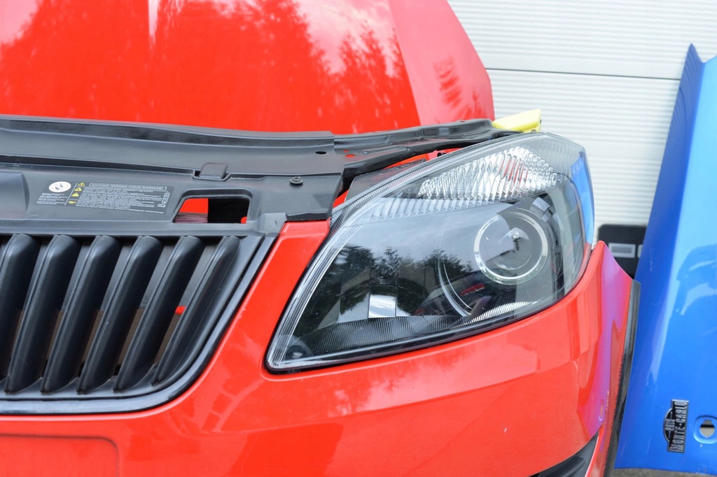 фото №7, Капот бампер решётка радиатора крыло лампа ксенон pas балка skoda fabia 2 monte carlo