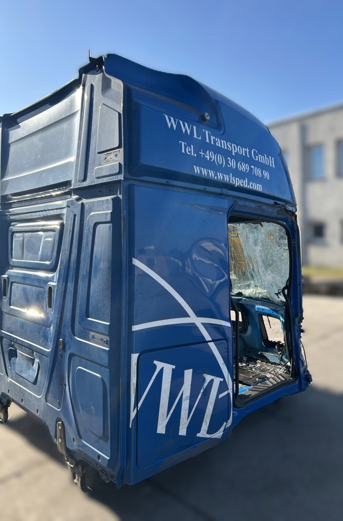 Четвертина кабіна mercedes actros mp5 l giga space 2,50m 2019 рік Доставка