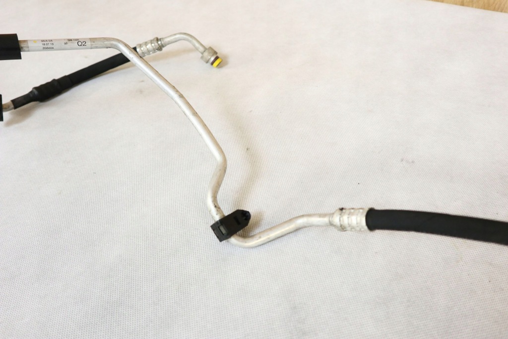 Mercedes slk r172 шланг труба пабтрубок  кондиционера 2.2 cdi a1728302615 Доставка