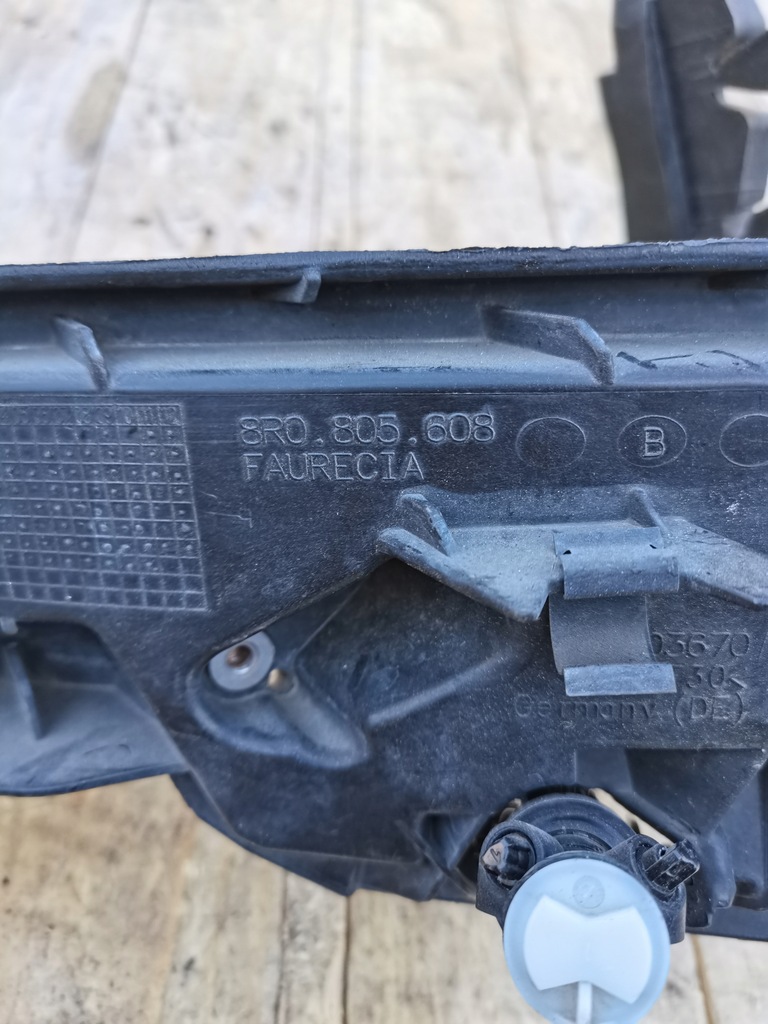 фото №6, Audi q5 8r напрямна pod lapmę sprysk правий лівий 8r0805607