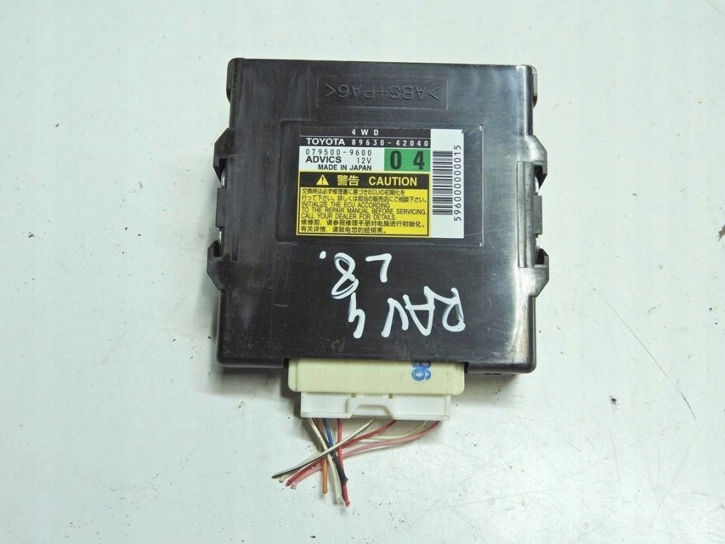Купити Toyota rav4 3 рестайлінг  модуль приводу 89630-42040