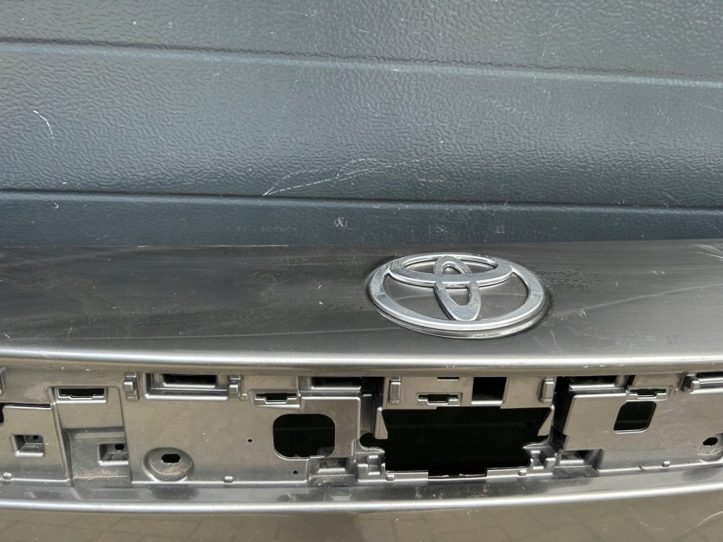 Toyota bev бампер перед передний Недорого