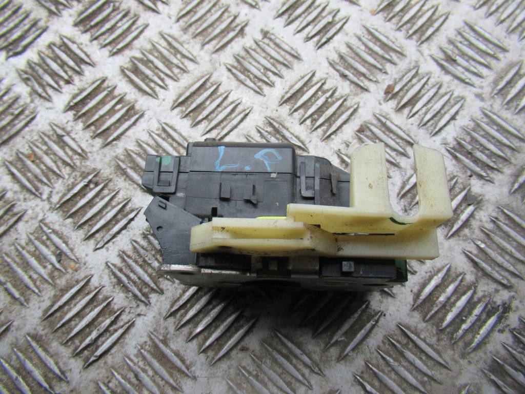 фото №1, Dacia lodgy dokker lift 2017 r. замок левый перед