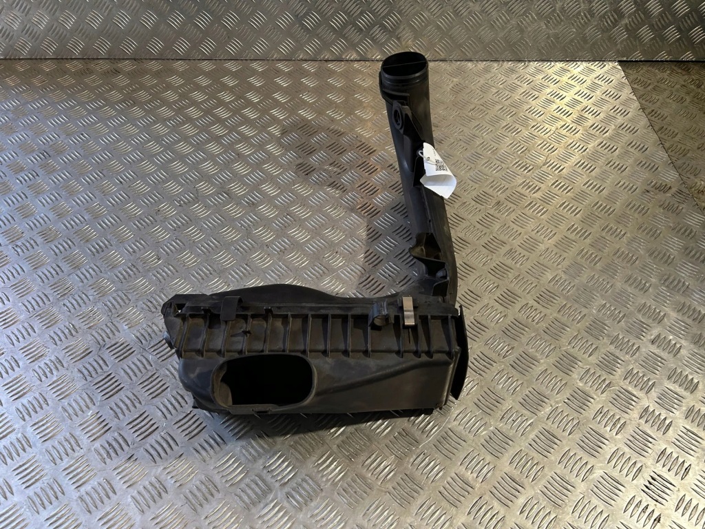 фото №1, Bmw 4 f36 gran coupe 2018 корпус фільтра повітря 8573869