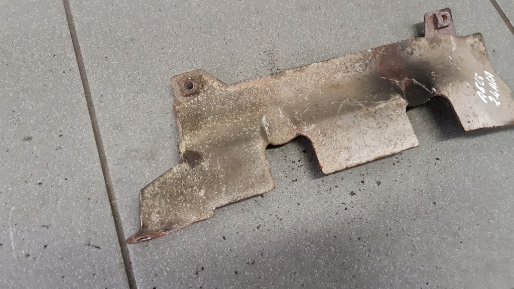 Защита коллектор audi a6 c5 2.4 aga 078253008a в Украине