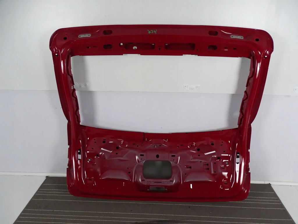 фото №6, Крышка багажника задняя porsche macan 95b 95b827400 14-22r