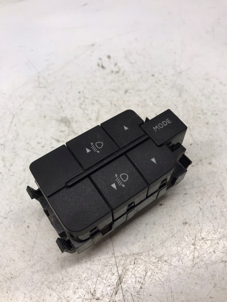 фото №1, Блок управления лампа iveco оригинальный номер 5801260581