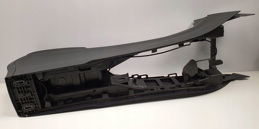 фото №8, Тунель середній підлокітник mercedes w176 europa