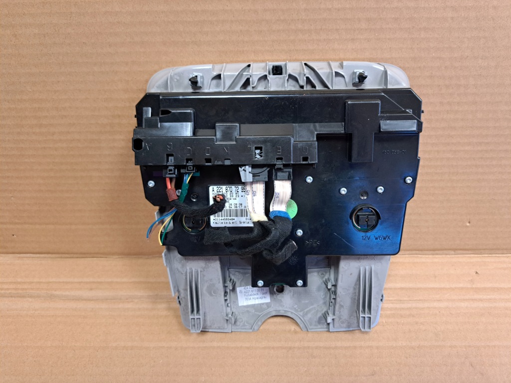 фото №8, Лампа стельовий освітлення салону mercedes w221 a2218110071 a2218707295