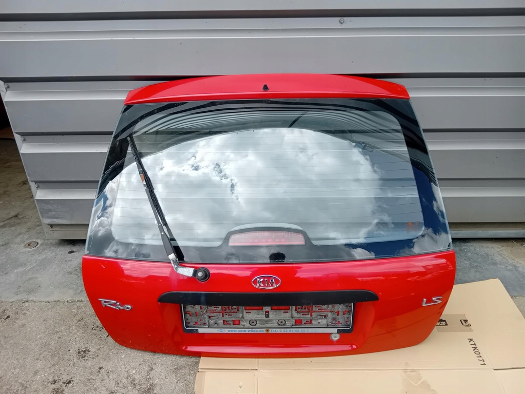фото №1, Крышка багажника багажника задняя kombi kia rio i