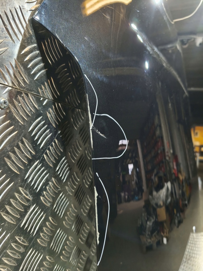 фото №6, Bmw u11 x1 капот крышка двигателя czarna