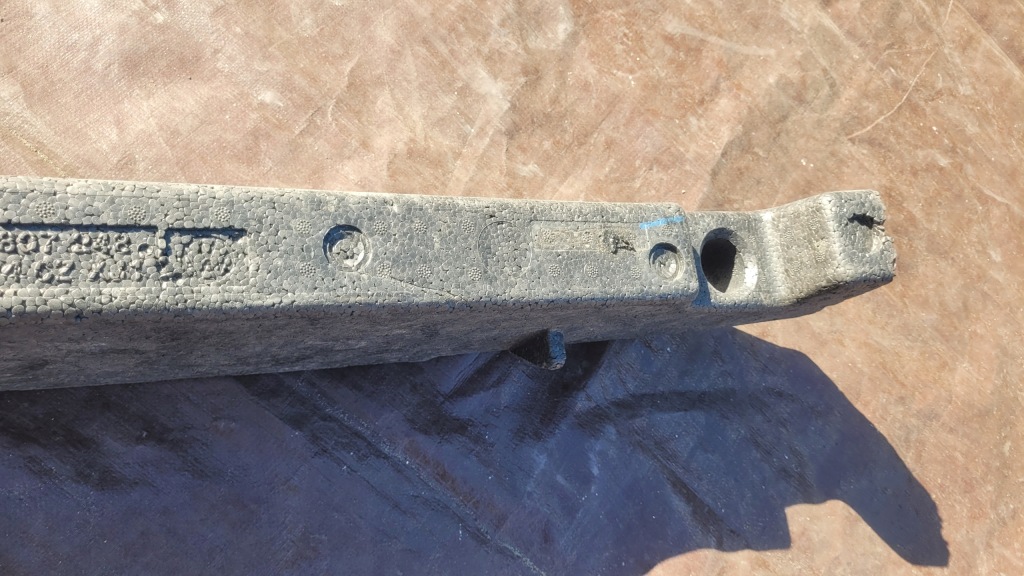 Купити Абсорбер піна пінопласт бампера перед vw golf vii