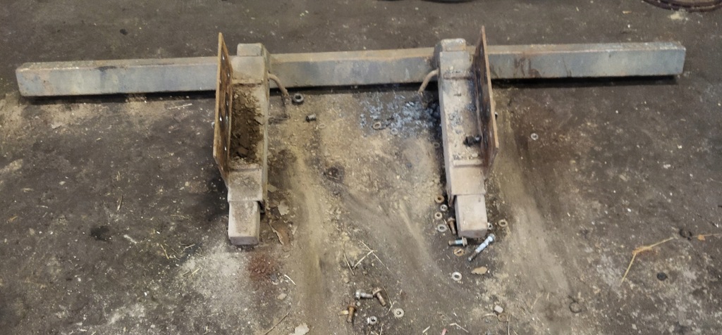 фото №1, Бампер балка задняя mercedes atros mp2 mp3