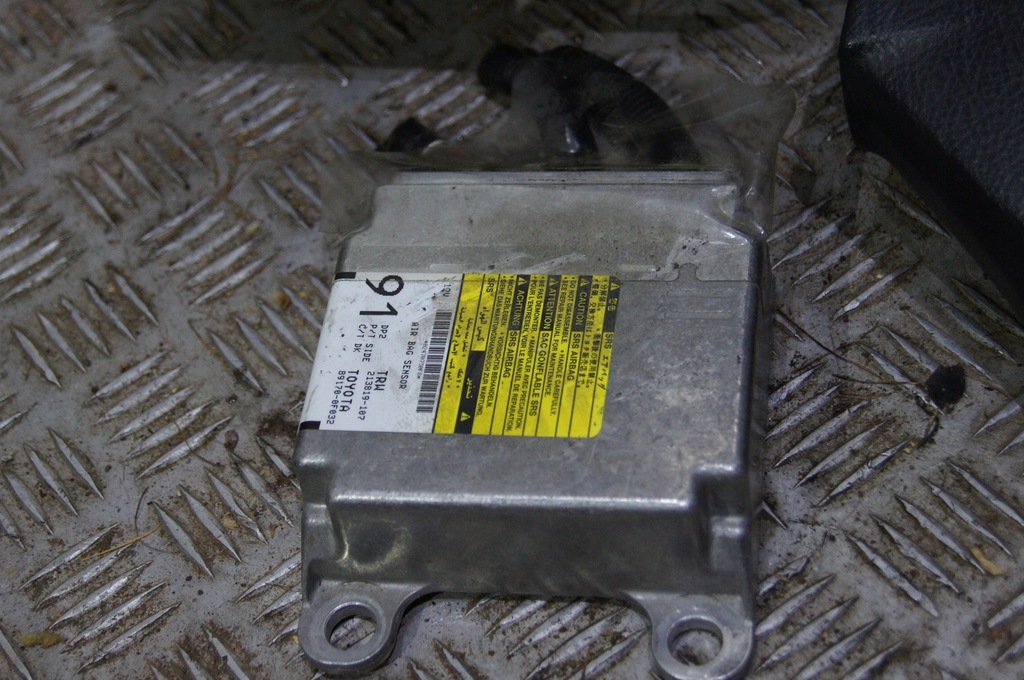 фото №5, Консоль corolla verso 04-09 подушки безопасности подушка безопасности ремни