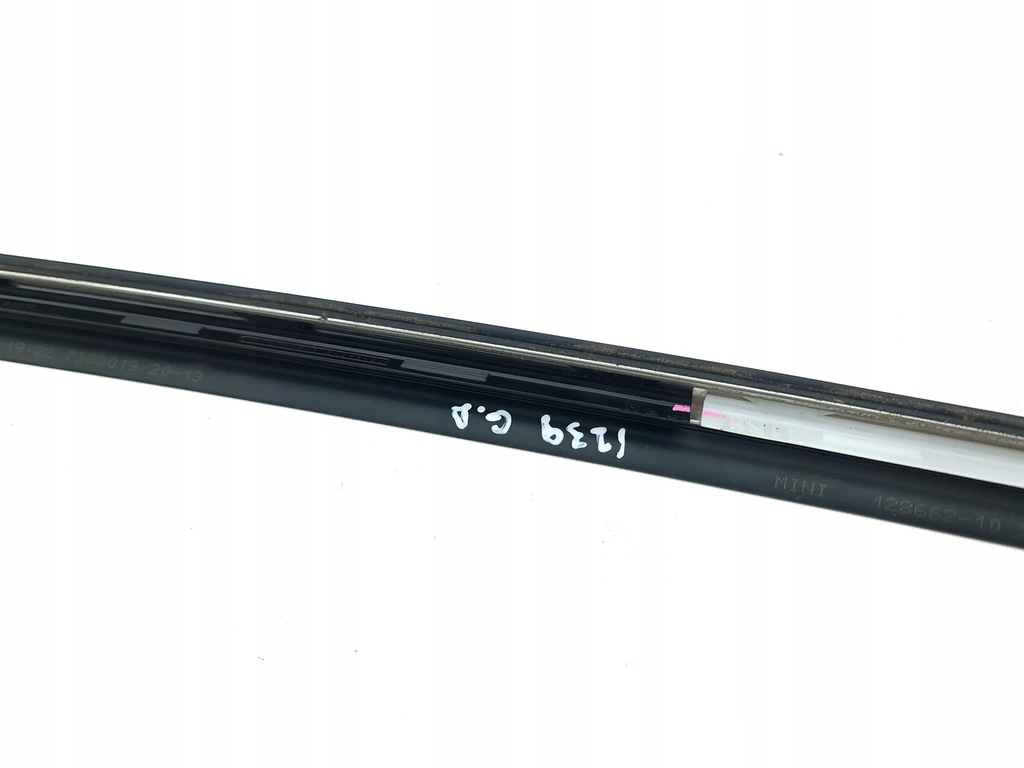 фото №5, Mini one - cooper f56 f55 2023 молдинг скло бічний