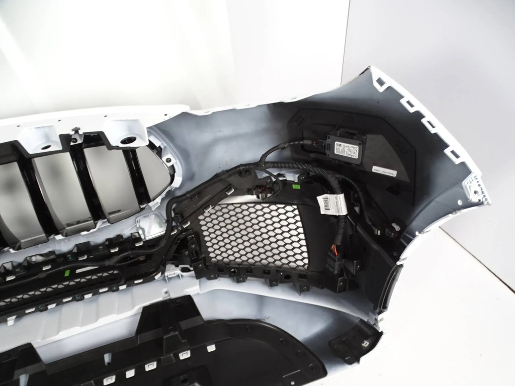 фото №9, Бампер перед передний maserati grecale trofeo карбон