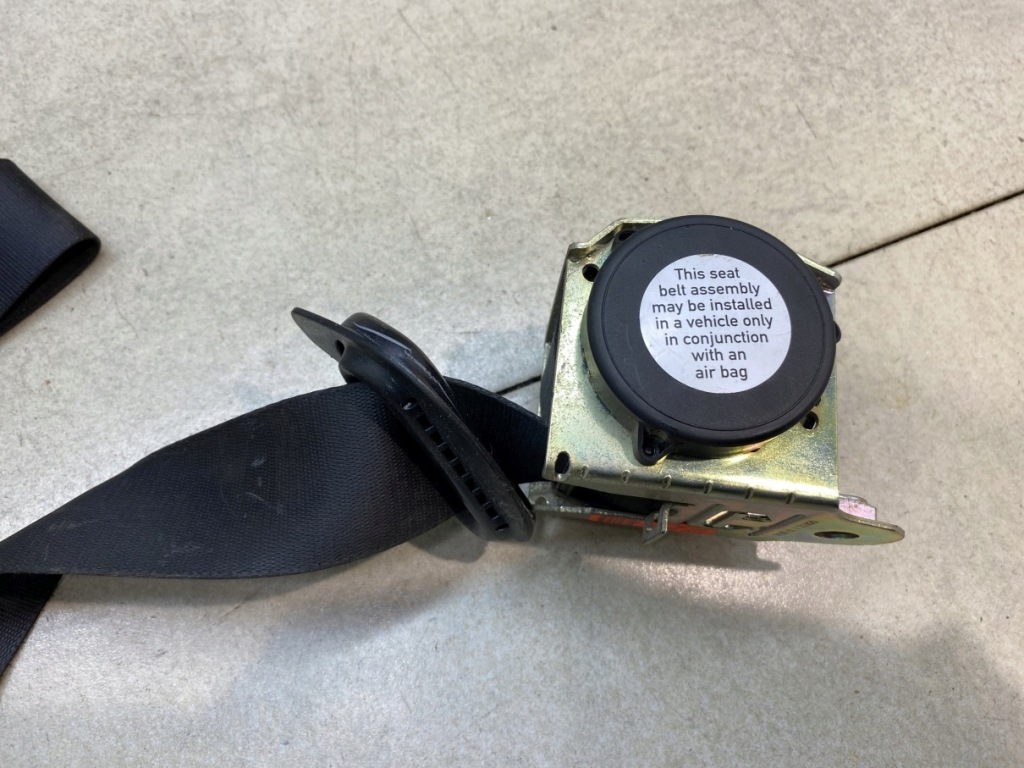 Ремень безопасности правая  перед mini cooper 1 r50 1505913 Оригинал