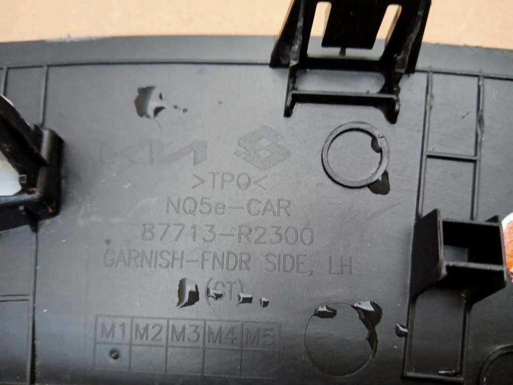 фото №10, Kia sportage v ліва молдинг крила перед 2021r-