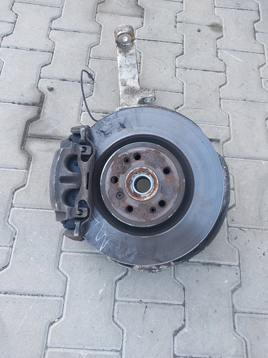 фото №1, Mercedes ml gl w166 поворотный кулак правая перед 16610