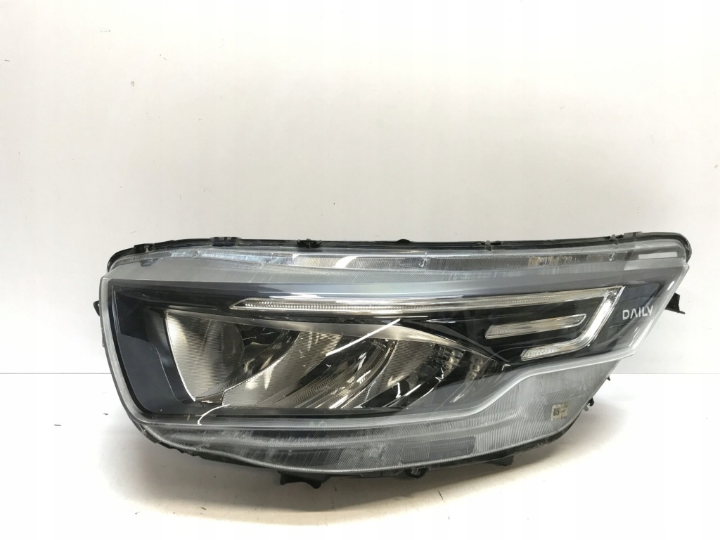 фото №1, Iveco daily vi lift лампа перед левая full led 05802711800