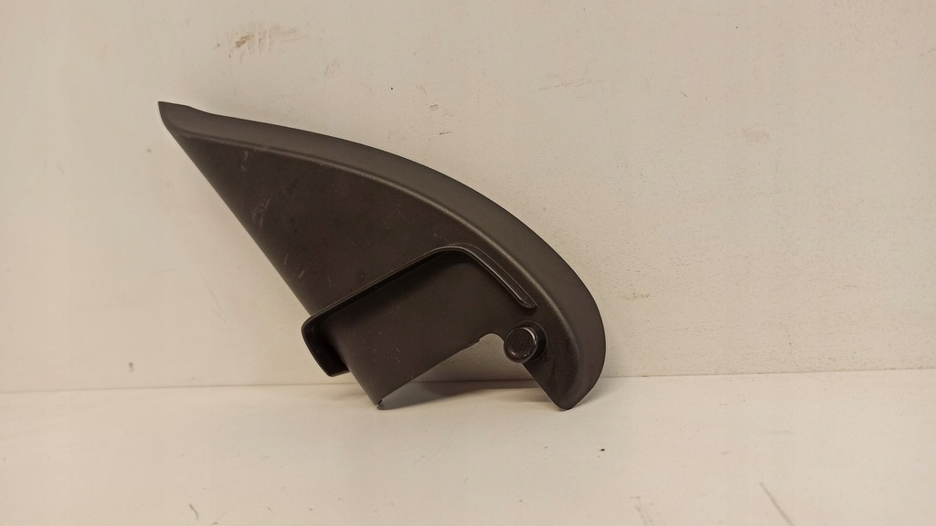 фото №1, Audi a1 82a треугольник дверь левый перед 82a857505