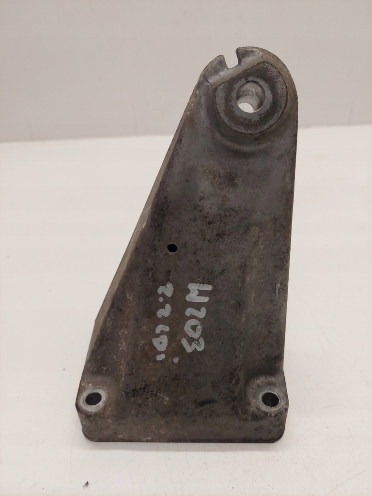 фото №1, Кронштейн двигателя mercedes w203 2.2cdi a6112230804