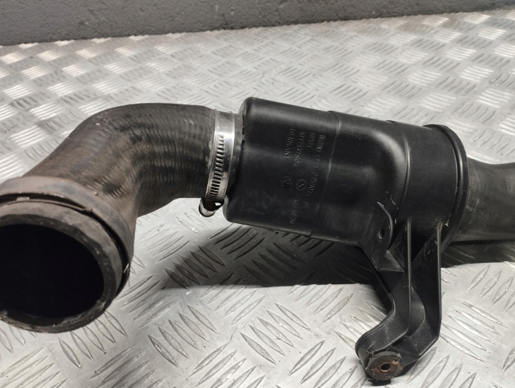 Купити Mini r56 шланг інтеркулер 2753075