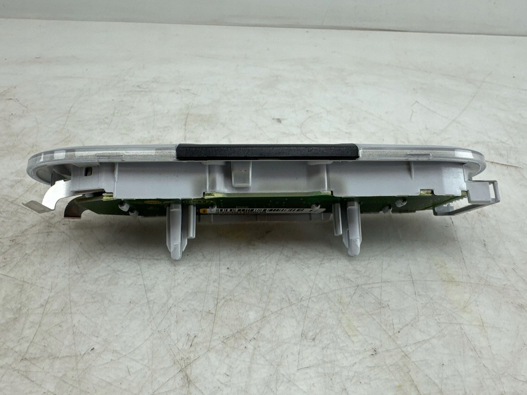 фото №2, Mini one - cooper f56 f55 2024 лампа потолочный задняя