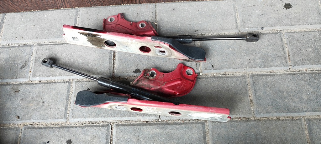 фото №1, Audi a6 c7 петля капот правый левый