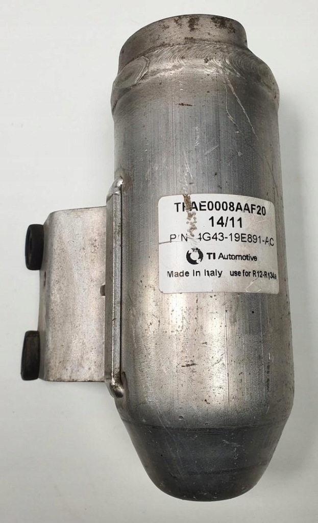 фото №2, Осушитель кондиционера aston martin rapide 6.0 v12 4g43-19e891-ad