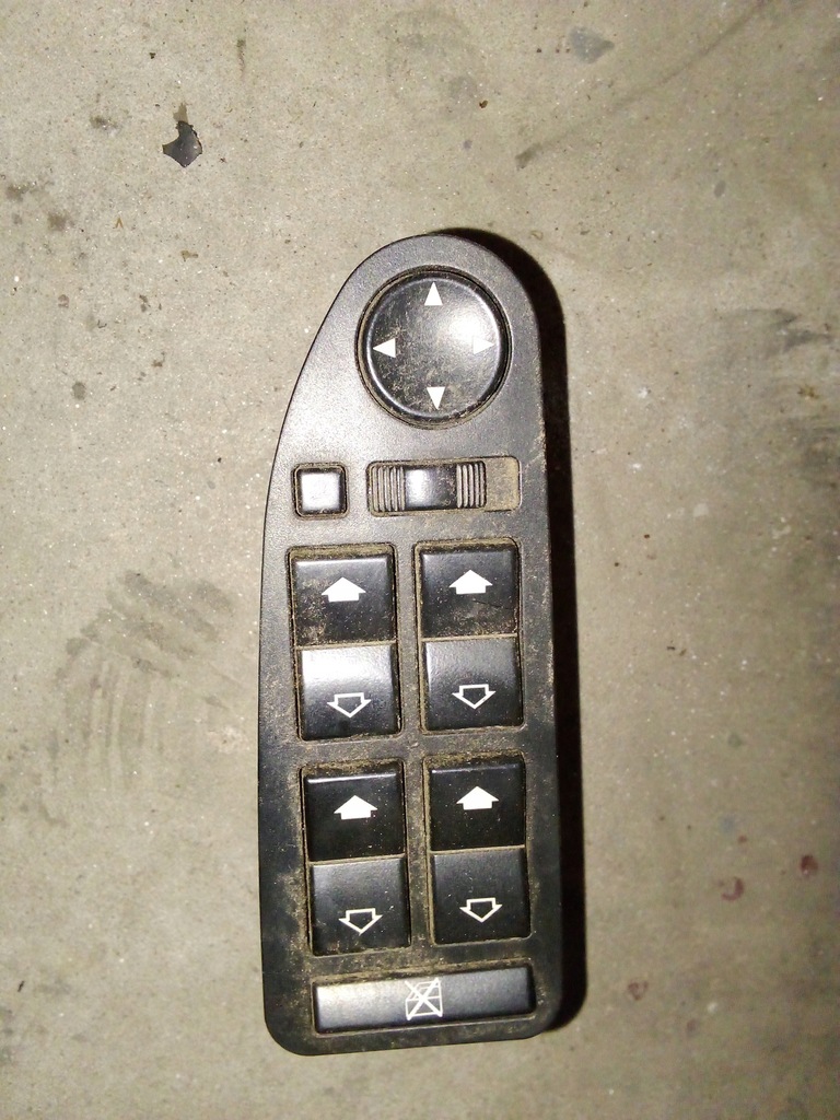 фото №1, Переключатель окон перед bmw e39 6904339