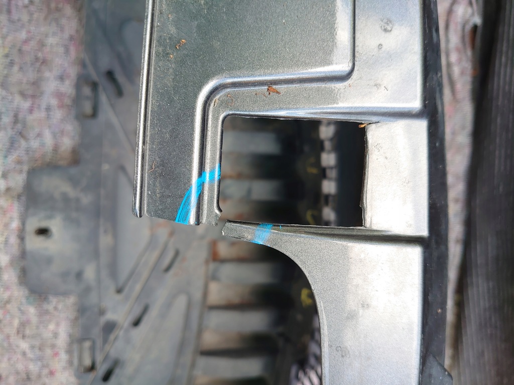 фото №9, Бампер перед решётка lancia delta 3 iii 08-14