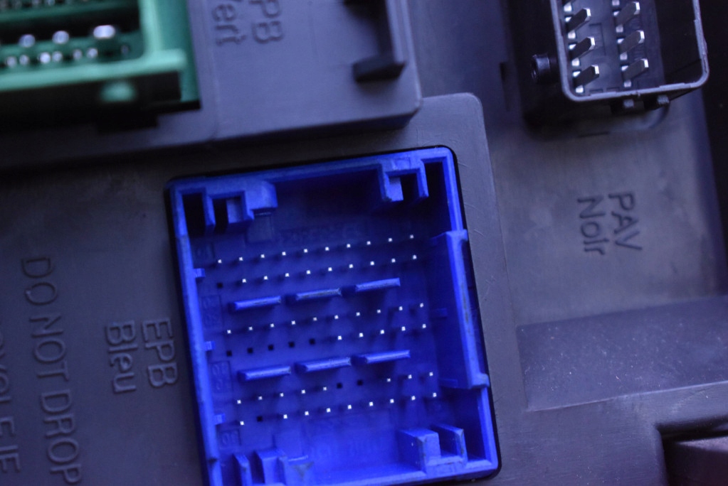 фото №13, Коробка предохранителей bsi 9664992380 peugeot 508 1 i 2.0 hdi 163 km 10-14