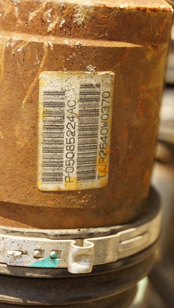 фото №10, Поворотний кулак лівий перед jeep patriot 2.2