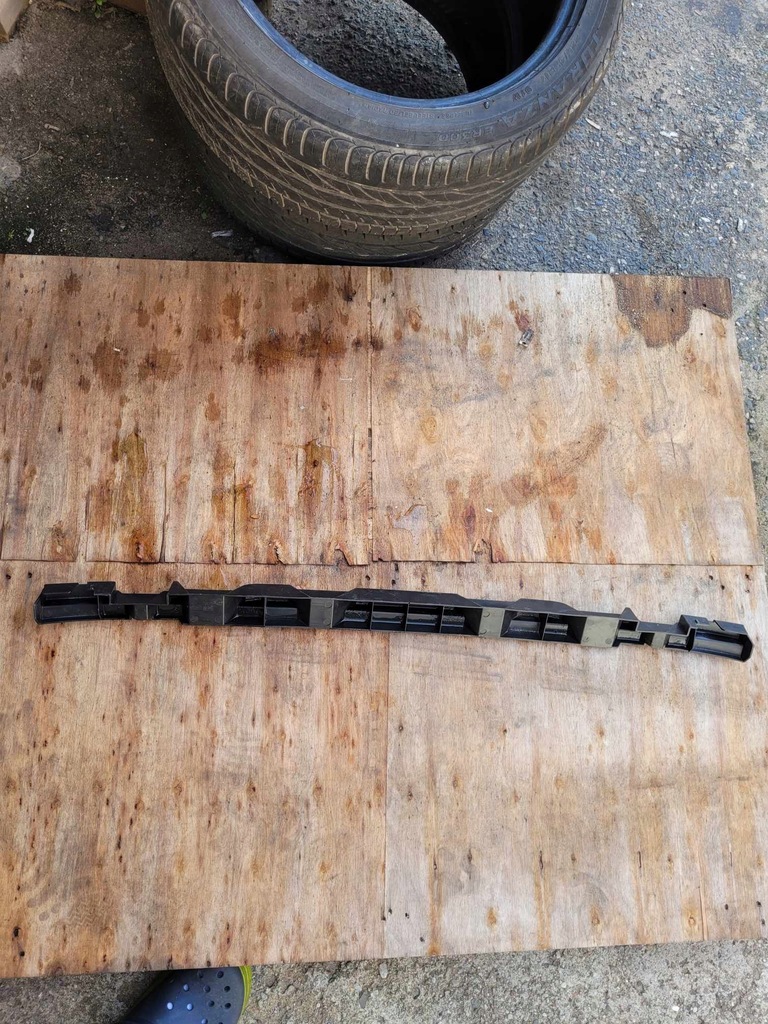 фото №1, Volvo v90 напрямна бампера задня 31449280