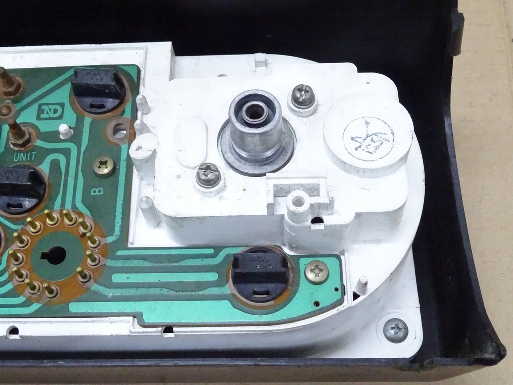 фото №11, Suzuki samurai счетчик приборы км/ч 1,0 410 eu